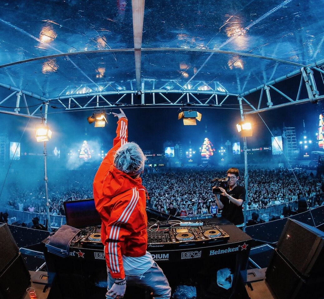 Arty spices up Armada Music's 15-year anniversary celebrations with 'Rain'