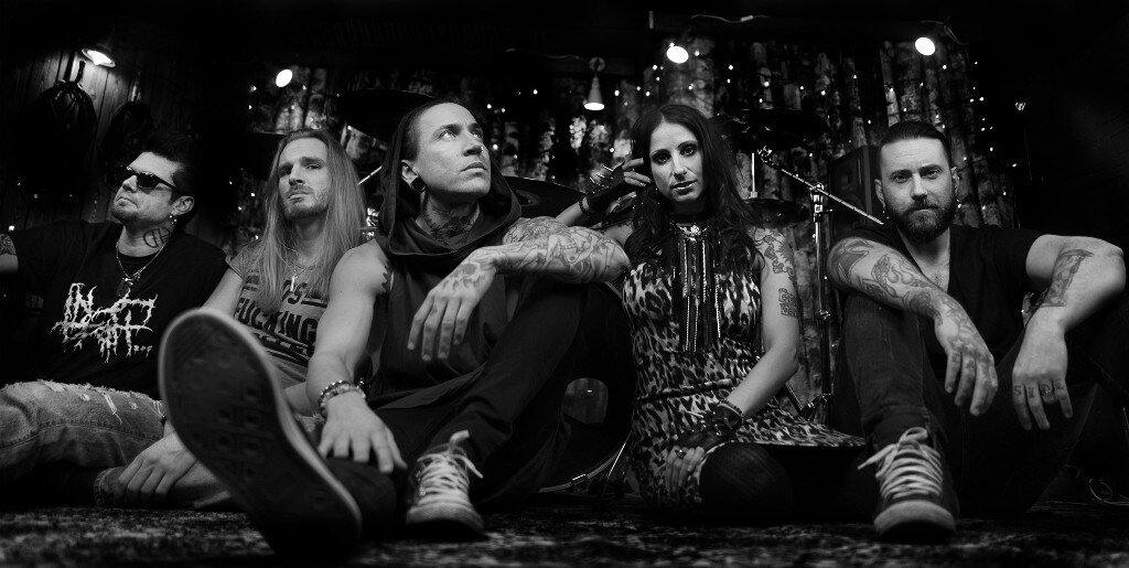 New Music Video from Liv Sin " Devil's Plaything"