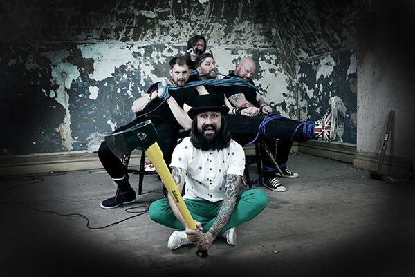 Massive Wagons new single " China Plates " and sign with Earache Records