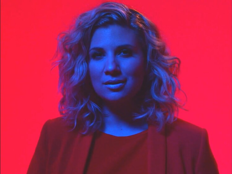 Het schrijven van nieuwe single ‘Last Song’ was als therapie voor Vera Jones