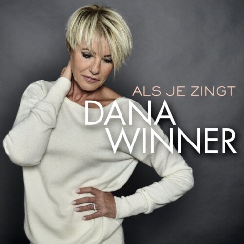Dana Winner ademt positiviteit in nieuwe single 'Als je zingt'