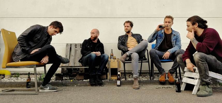 Dead man's eyes  Premiere New Single "This Old Place"!