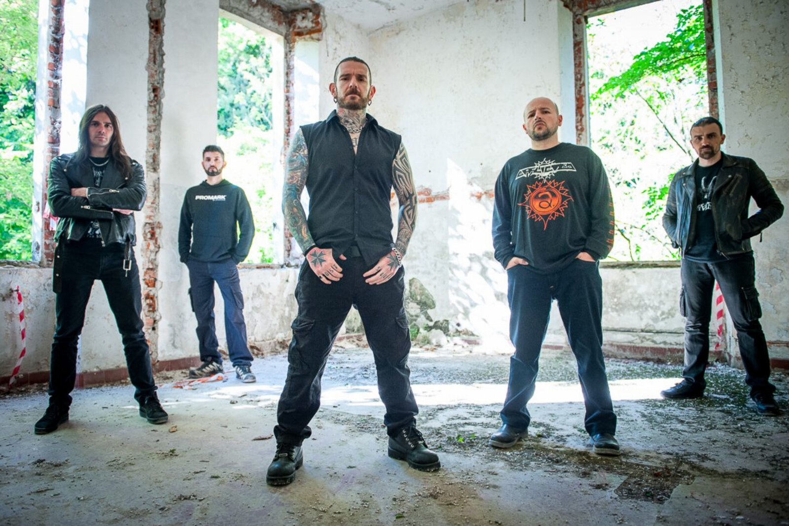 Beheaded sign with Agonia Records