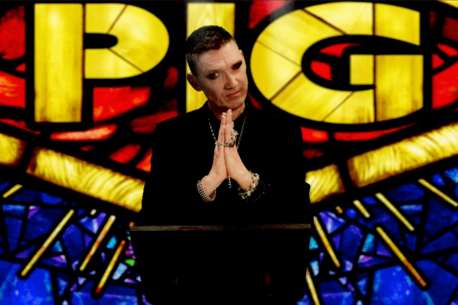 Pig   ' new album Risen' out now