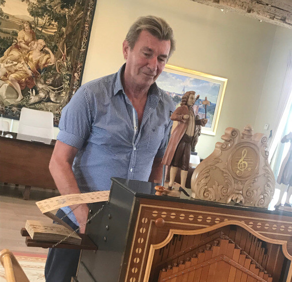 Paul Michiels haalt het Belgisch kampioenschap Orgeldraaien naar zijn geboortedorp