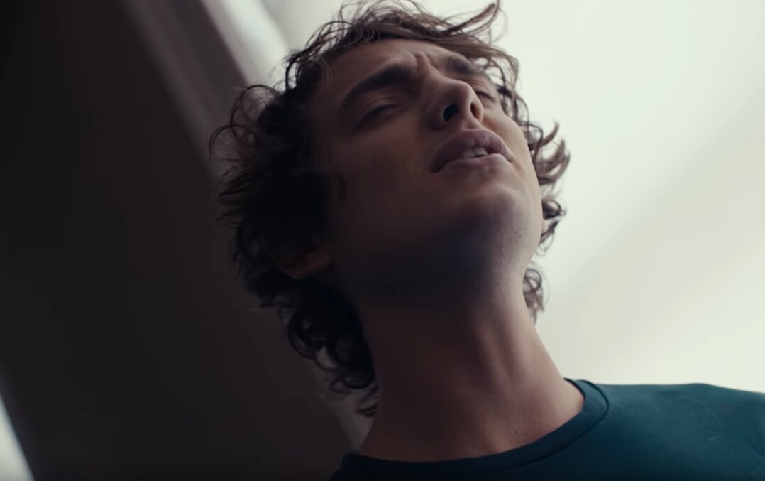 Dan Owen releases video for title track of acclaimed debut album 'Stay Awake With Me'