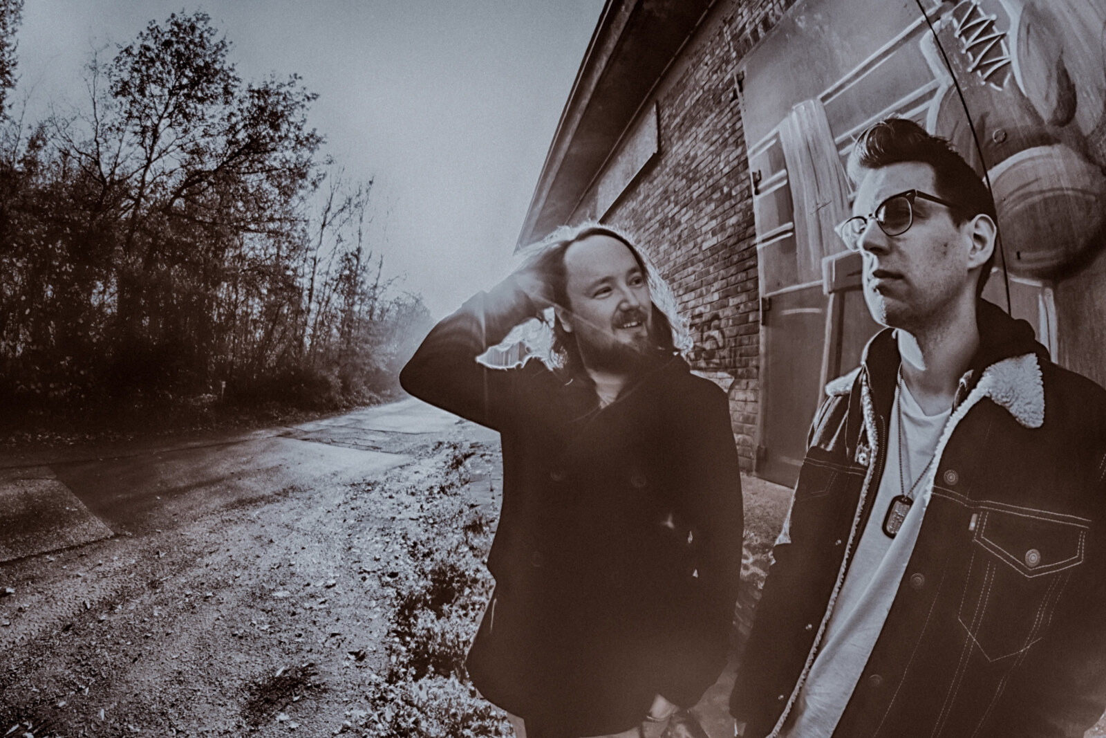 New band 'St Plaster  just released their debut single called "RUN TO YOUR SHELTERS"