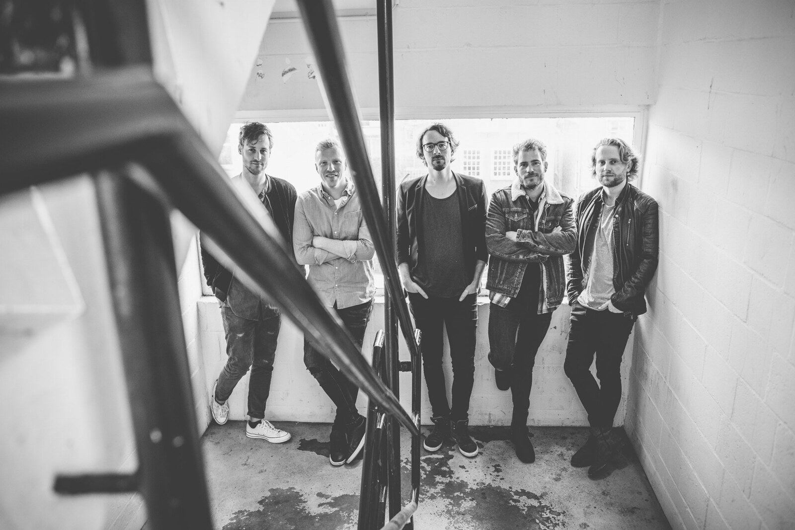 Tim Akkerman & The Ivy League presenteert op 12 april het album Lions Don’t Cry.