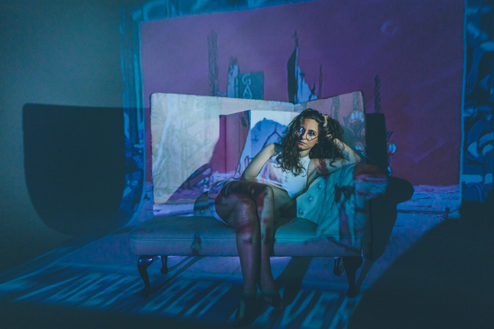 Gazel shares video for new acoustic single 'Pointing At The Moon