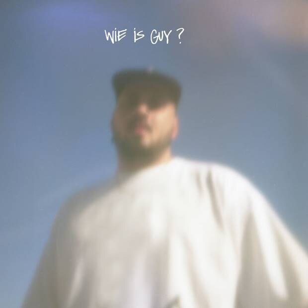 Zwangere Guy bevalt van Wie Is Guy ?