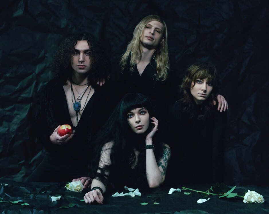 Starbenders Release New Single "Never Lie 2 Me; Track Appears on Upcoming EP 'Japanese Rooms' Out April 19th