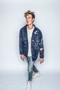 Wiz Khalifa joins GRiZ on "Find My Own Way"
