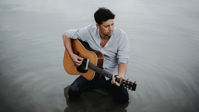 Dave Fidler Unveils Touching 'Skylark' video