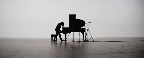 Alexandra stréliski Announces UK live dates