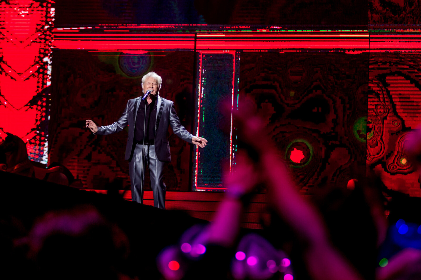 ‘Outsider’ en The Voice Senior winnaar John Leo verovert vele harten tijdens Het Schlagerfestival