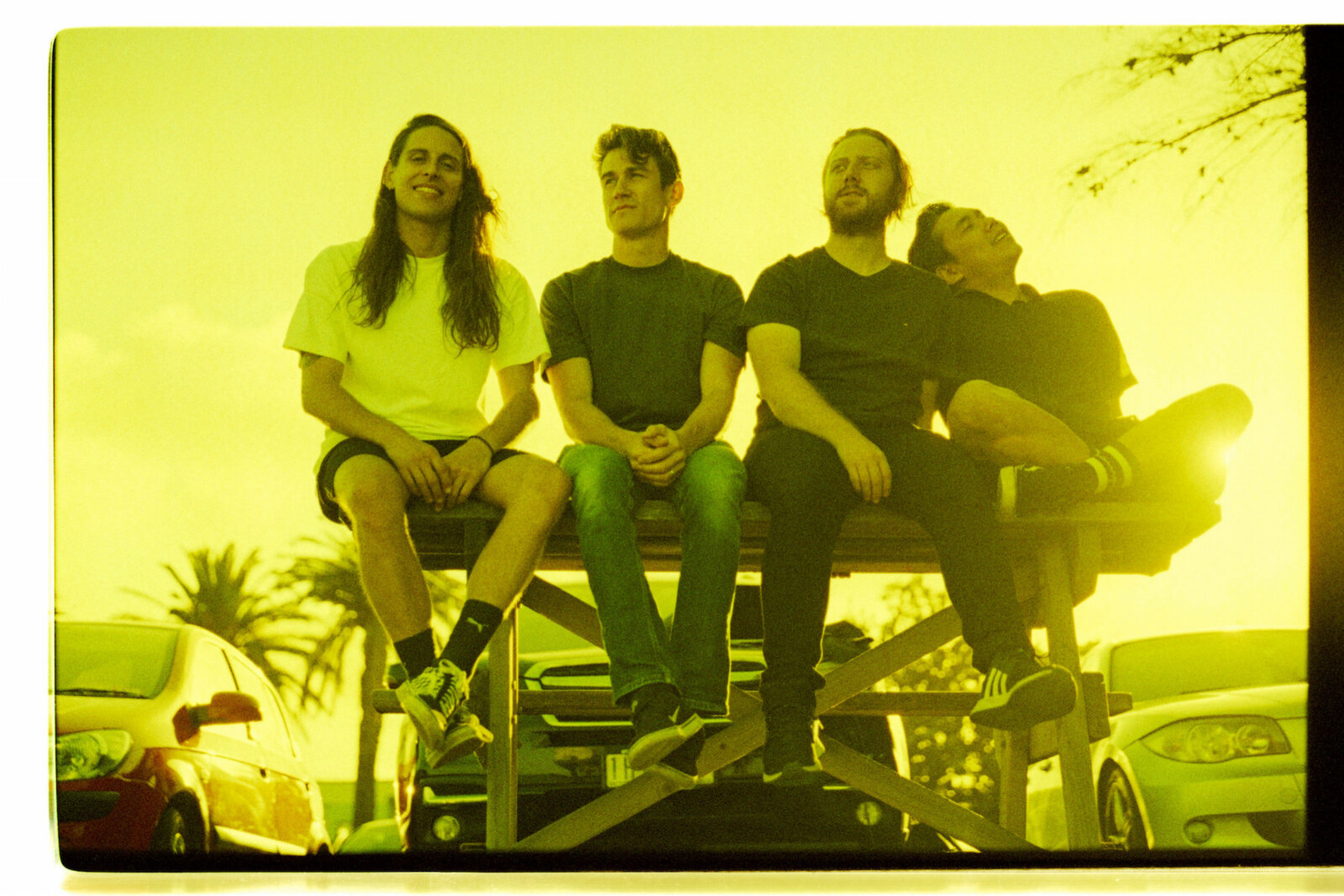 Slowly Slowly Unveil Infectious New Track “Jellyfish”