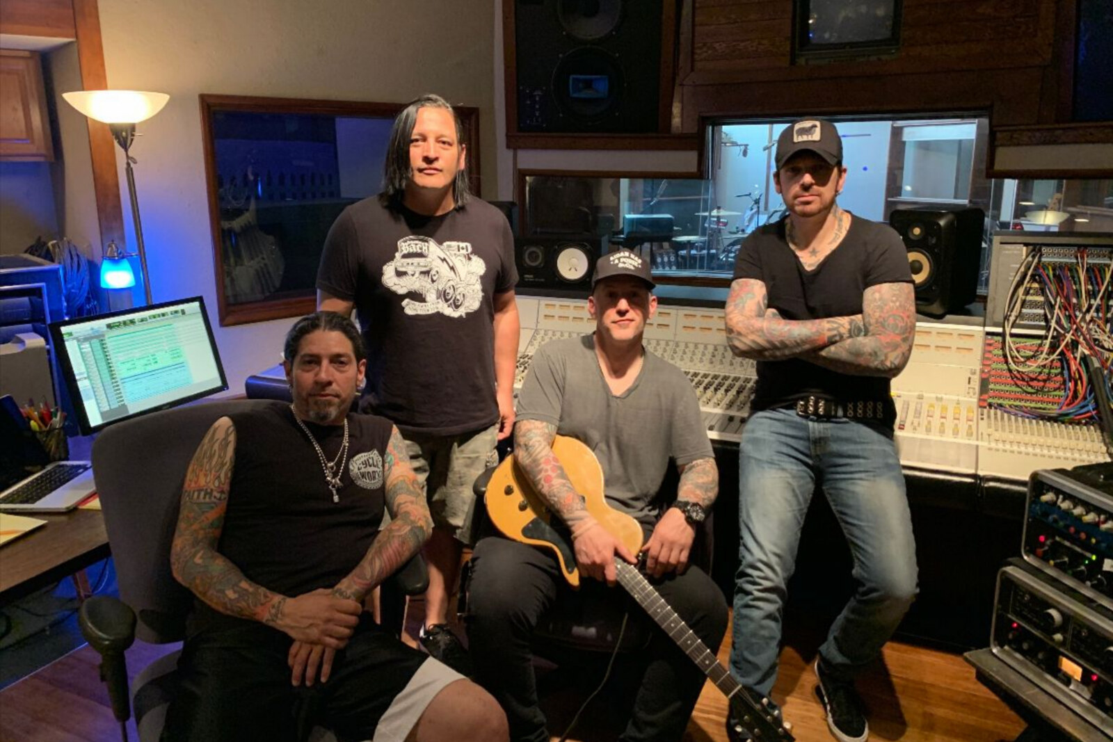 Ricky Warwick  Begins recording new solo album