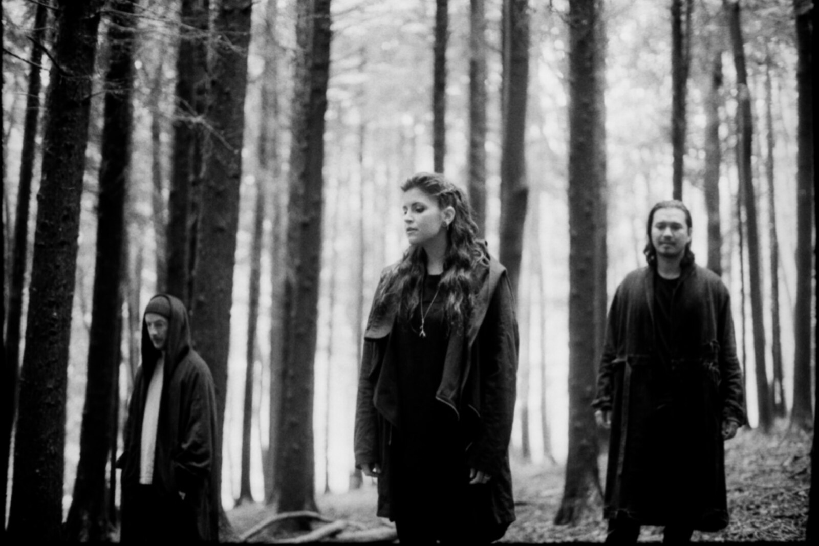 Snow Ghosts release visceral new single 'Ribcage'