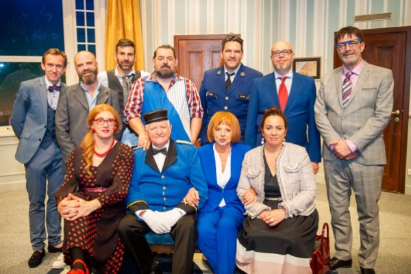 Première "'t schoon verdiep" met An Nelissen als burgemeester krijgt veel belangstelling