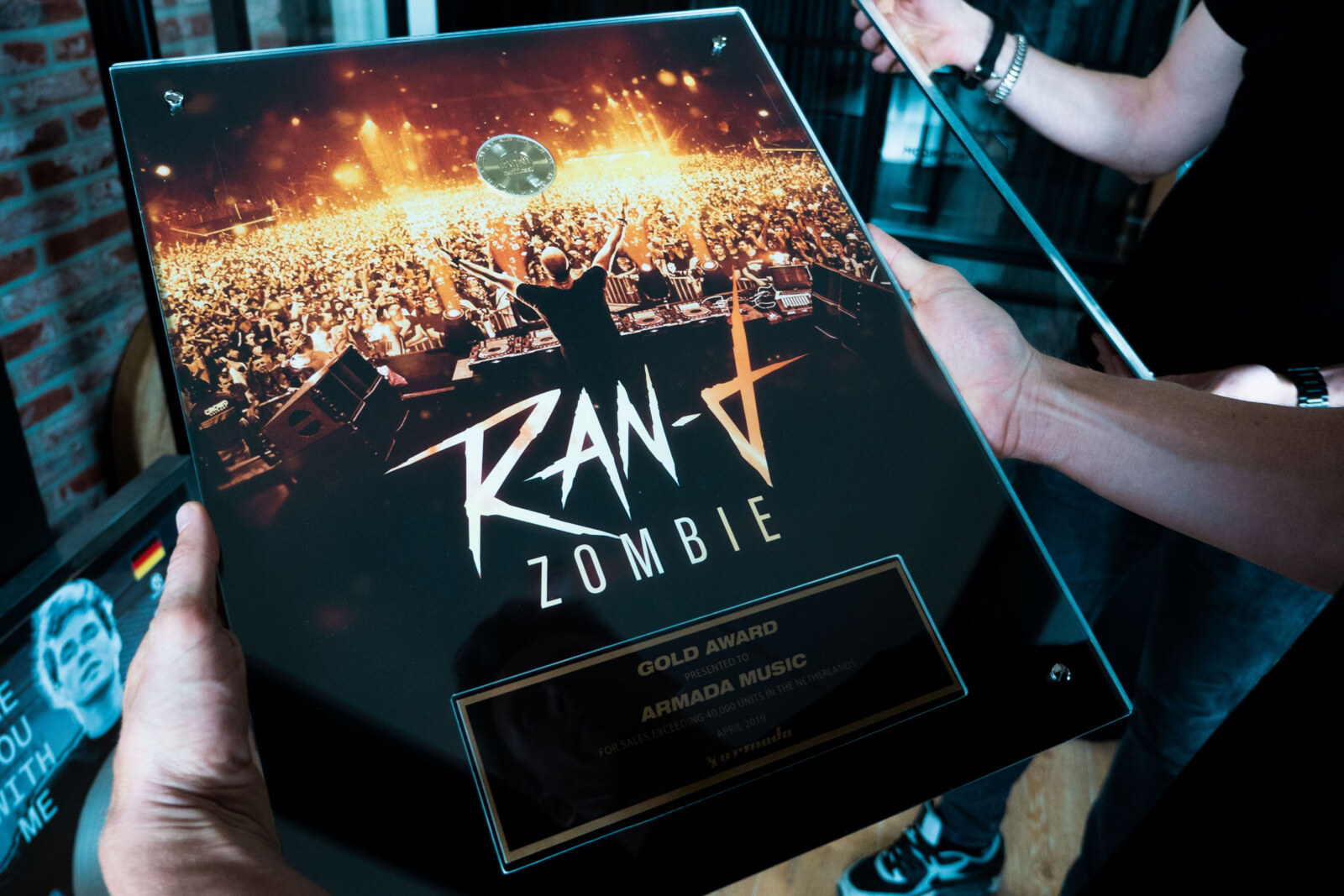 Dutch Hardstyle artist Ran-D receives gold record with track Zombie