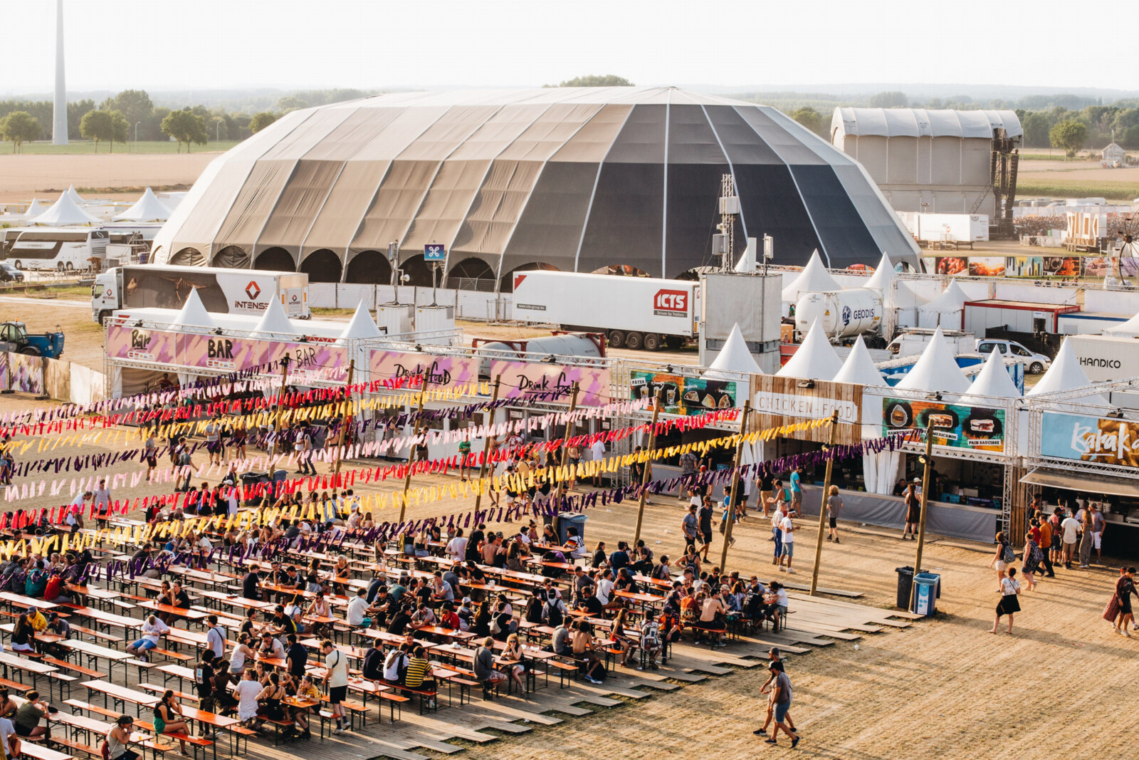 Dour festival: ontdek in avant-première, voor de aankomst van de festivalgangers, al de nieuwigheden!