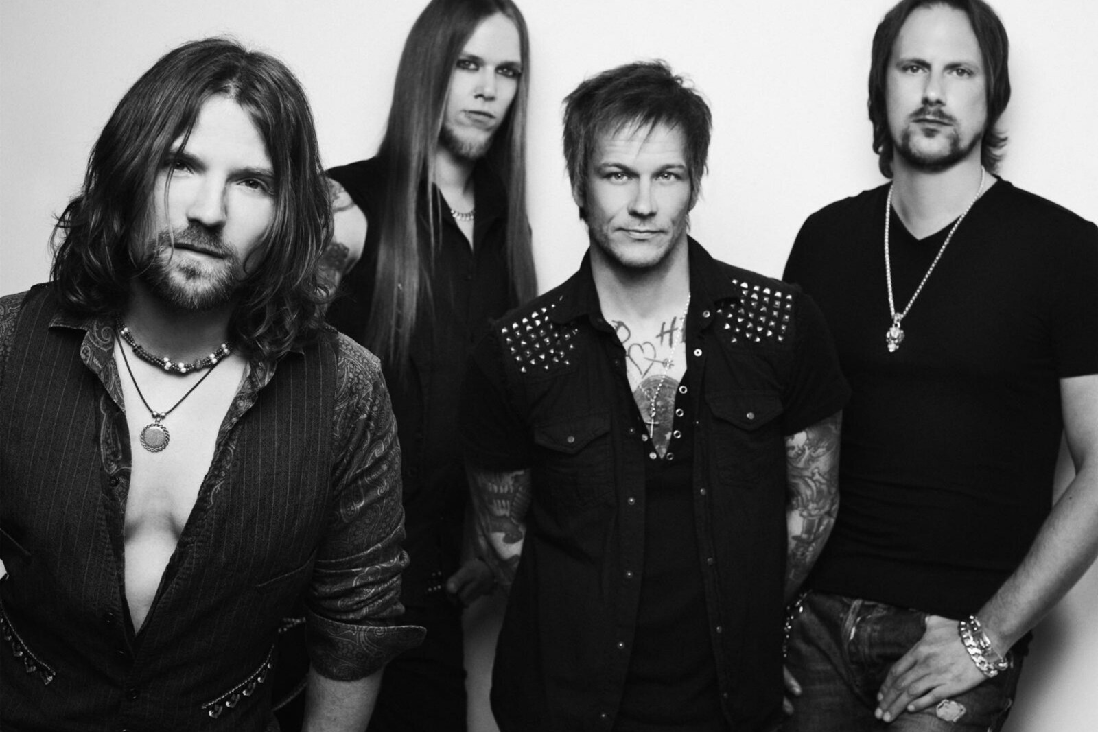 The New Roses release new single “Can’t Stop Rock & Roll” today!