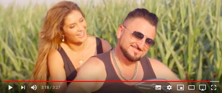 Sammy Moore stelt videoclip 'Stapelgek op Victoria' voor