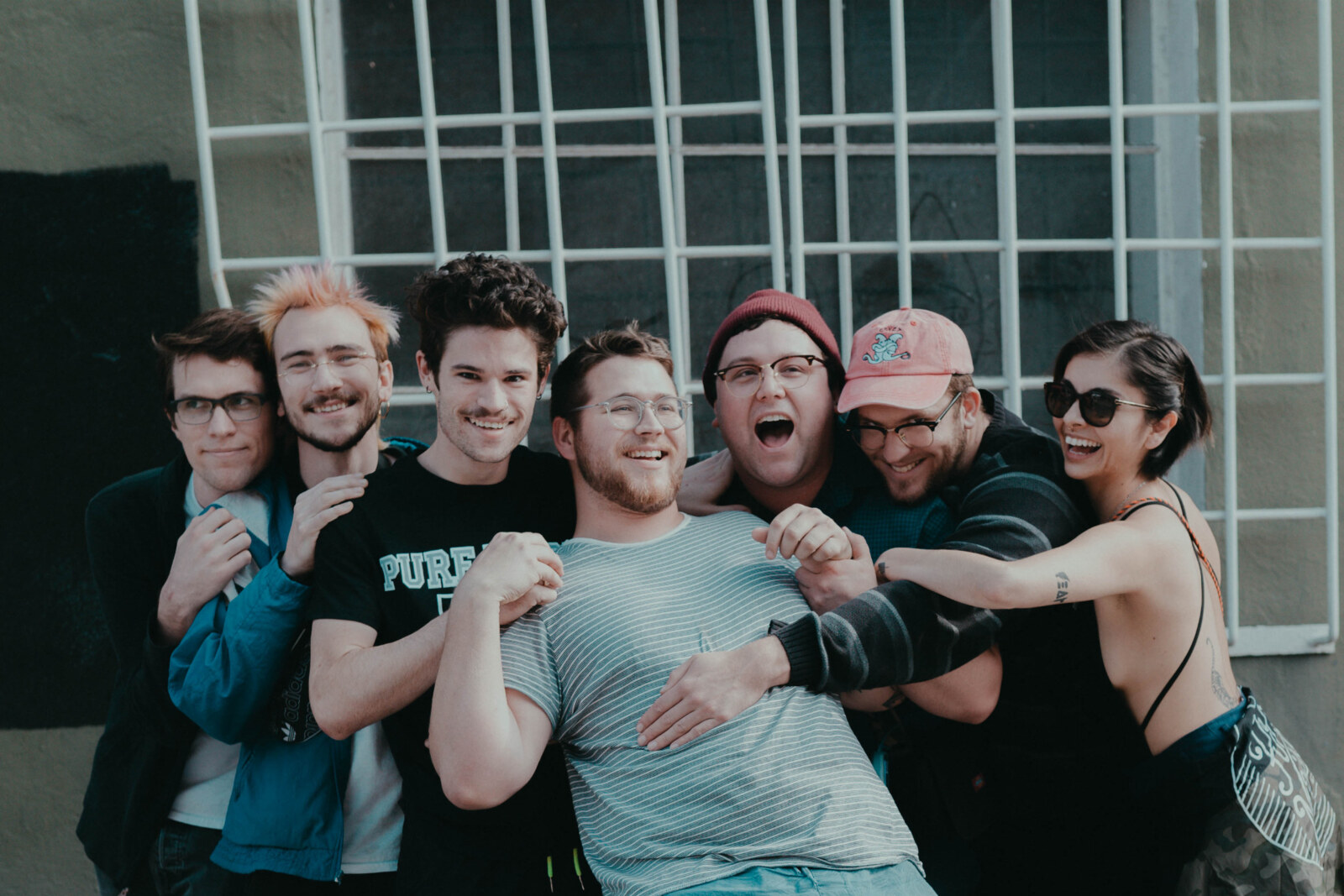 Graduating Life Announces Split EP with Save Face