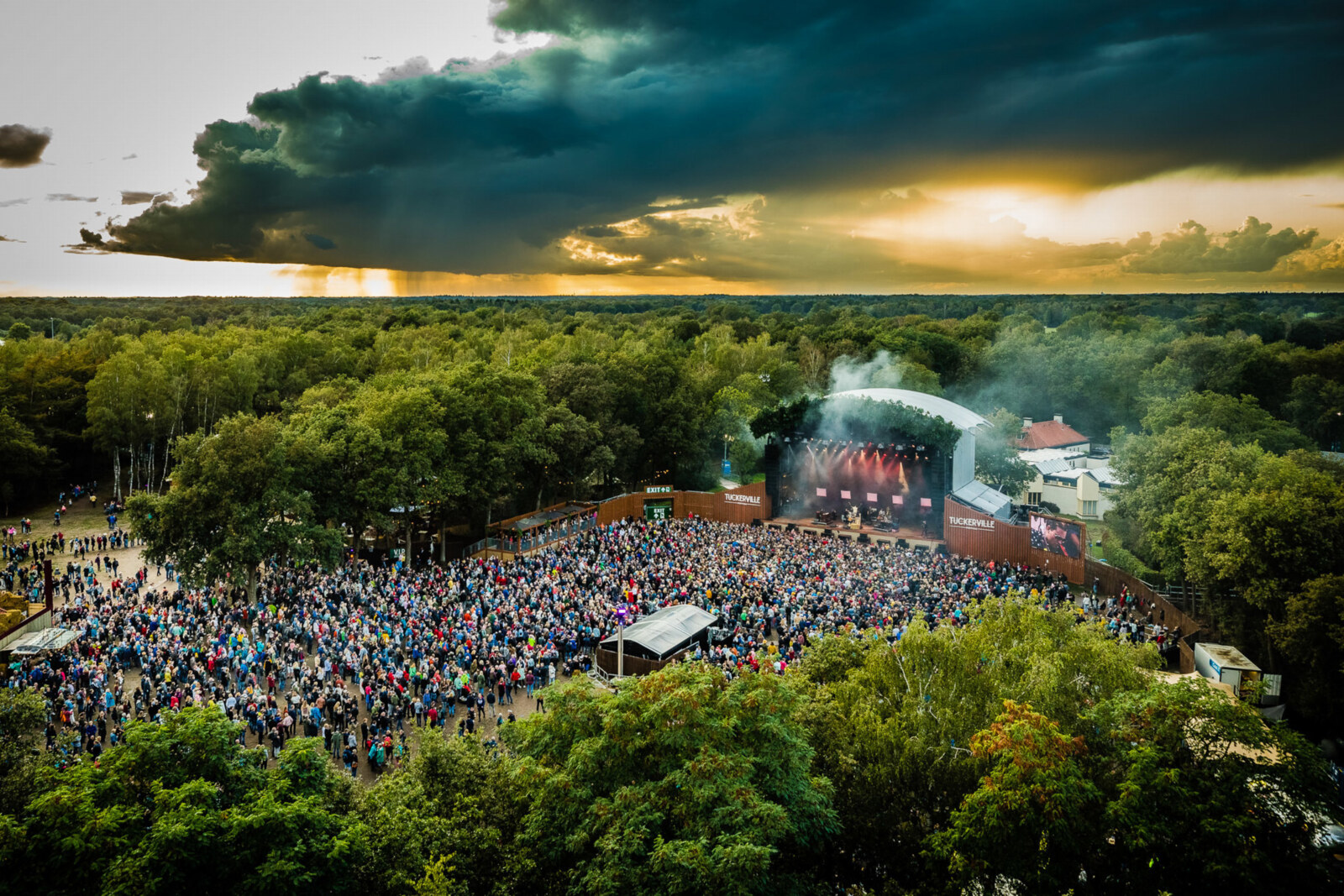 Volop blije gezichten op uitverkocht festival Tuckerville 