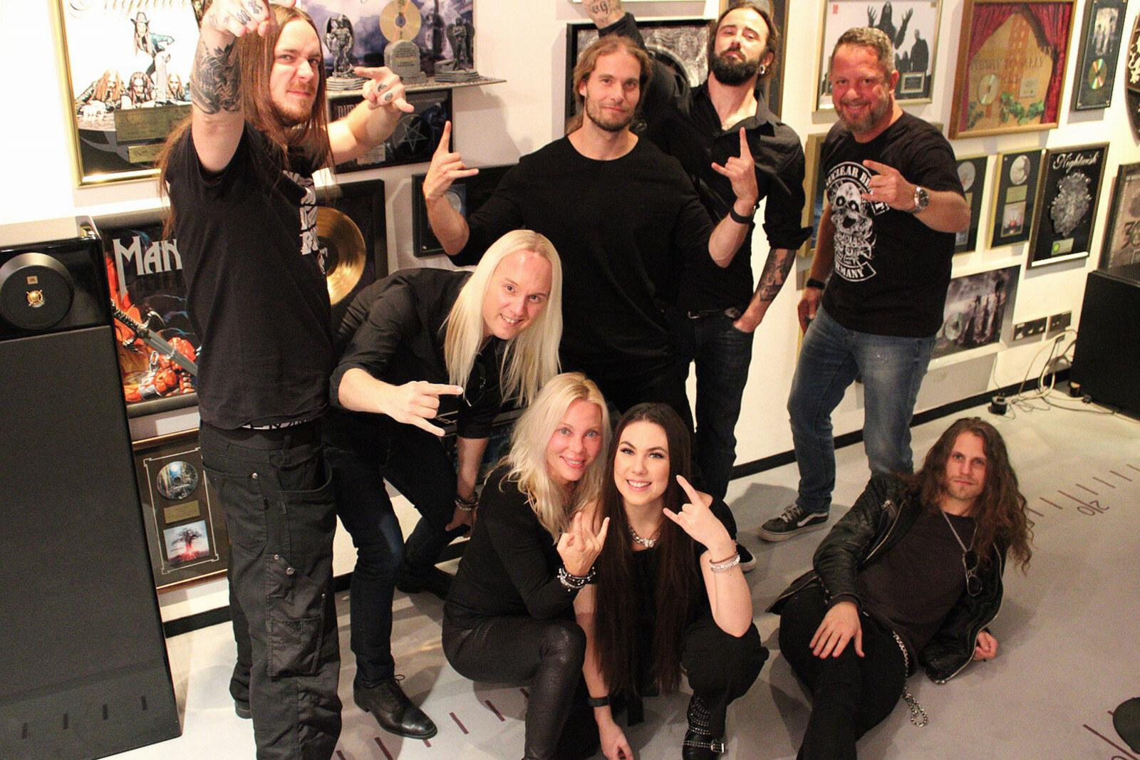 Amaranthe- sign to Nuclear Blast!