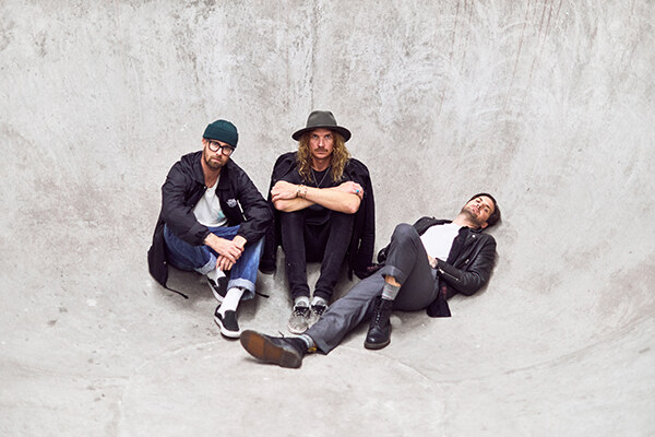 Sunset Sons Release New Single "Superman"; New Album "Blood Rush Déjà Vu" Out November 1st