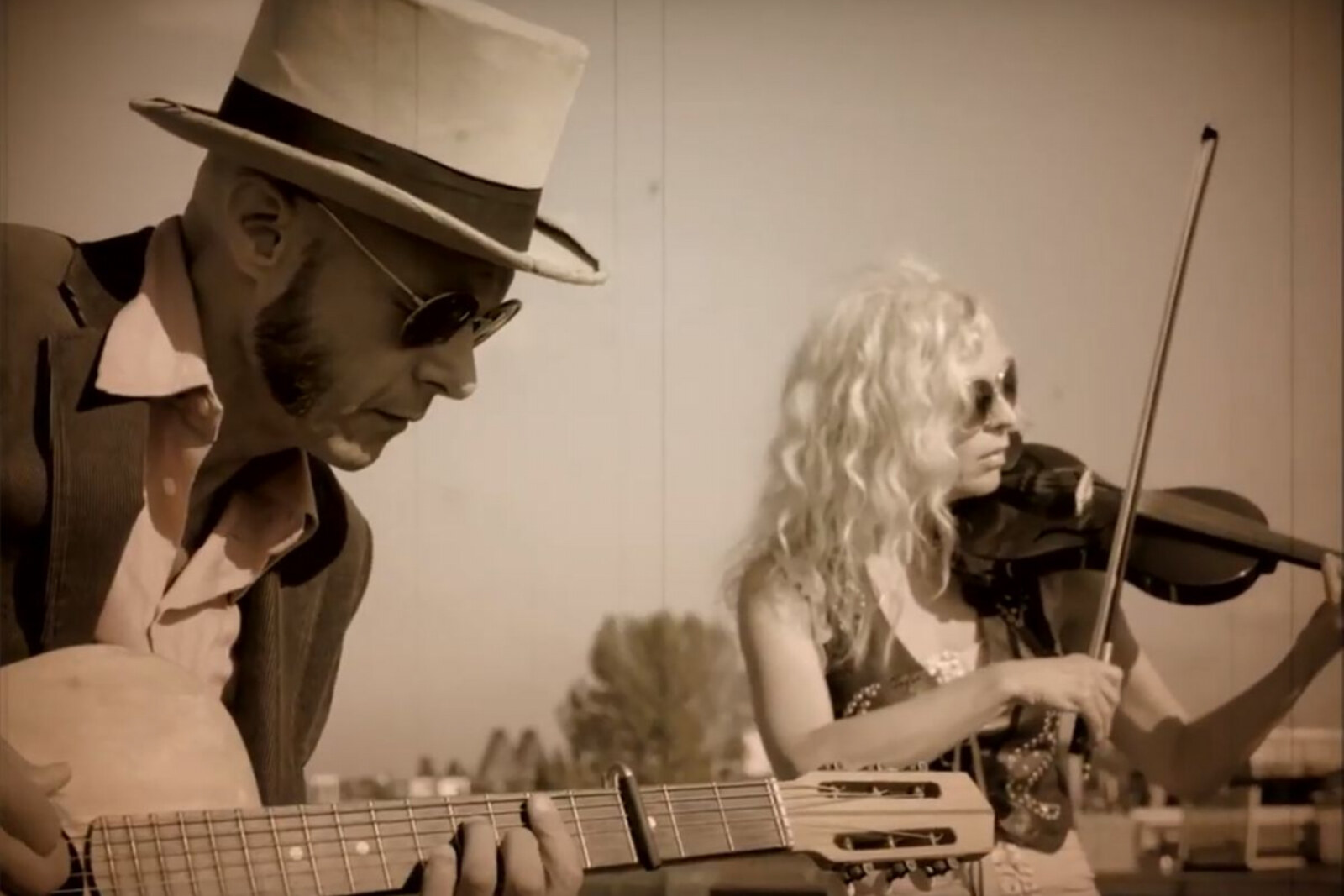 Cosmic Circus brengt eerste EP 'Central Galactic Time' uit