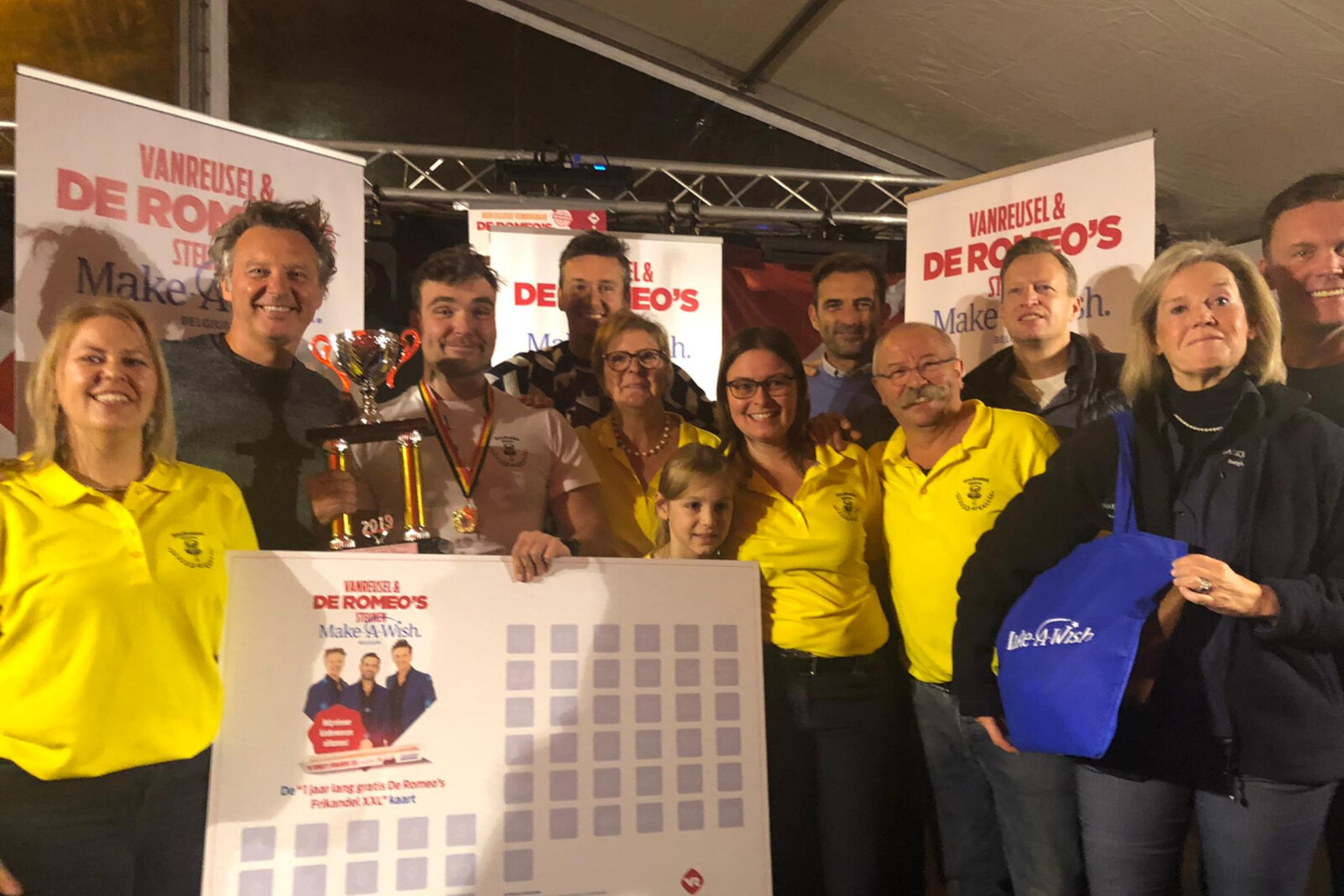 Belgisch kampioen curryworsten eten Rik Nauwelaerts is ook de eerste Belgische kampioen ‘De Romeo’s Frikandel XXL’-eten.