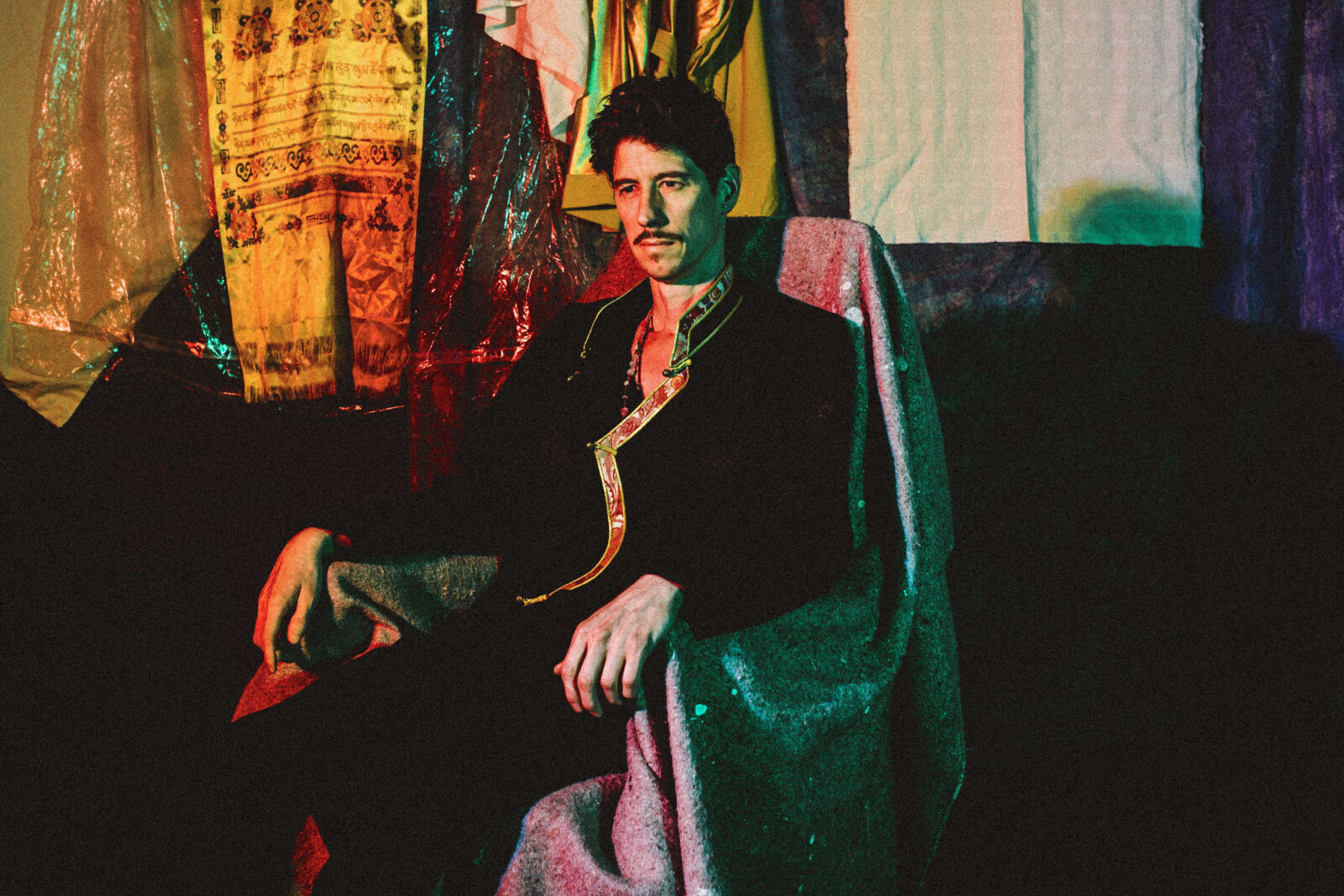 Dijf Sanders kondigt nieuw album ‘Puja’ aan