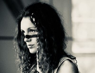 Amy Montgomery unveils brand new single 'Dangerous'