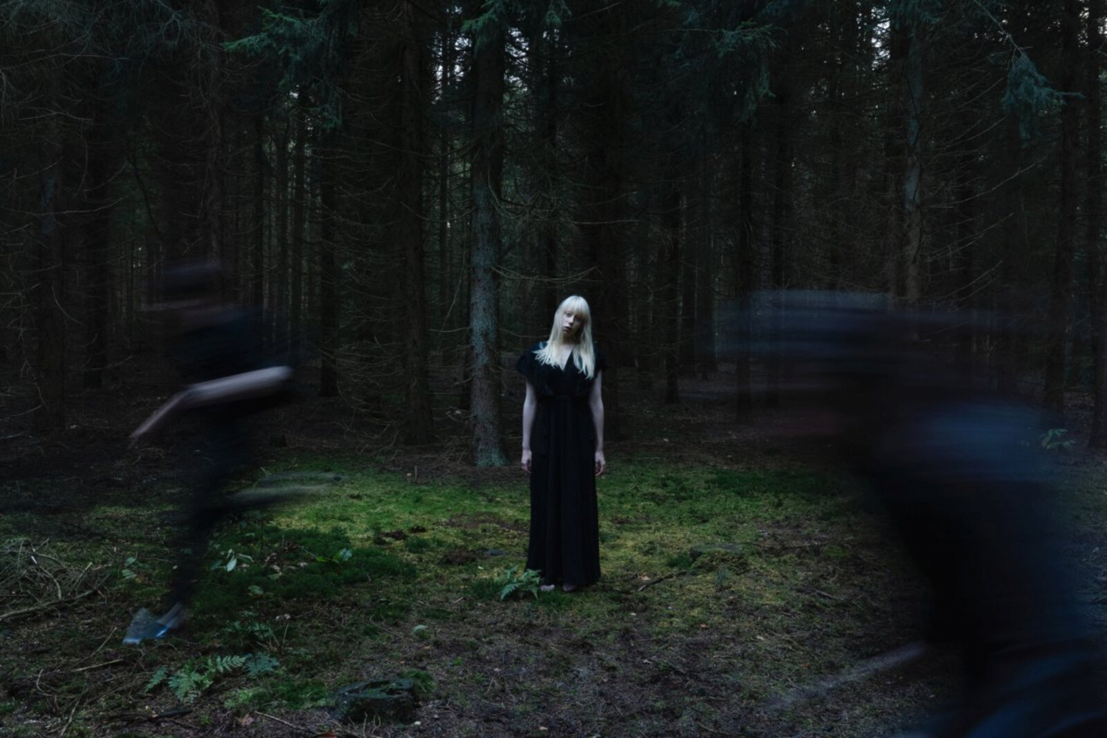 Ainsoph Dutch shadowy wanderers premiere new single at Echoes and Dust!