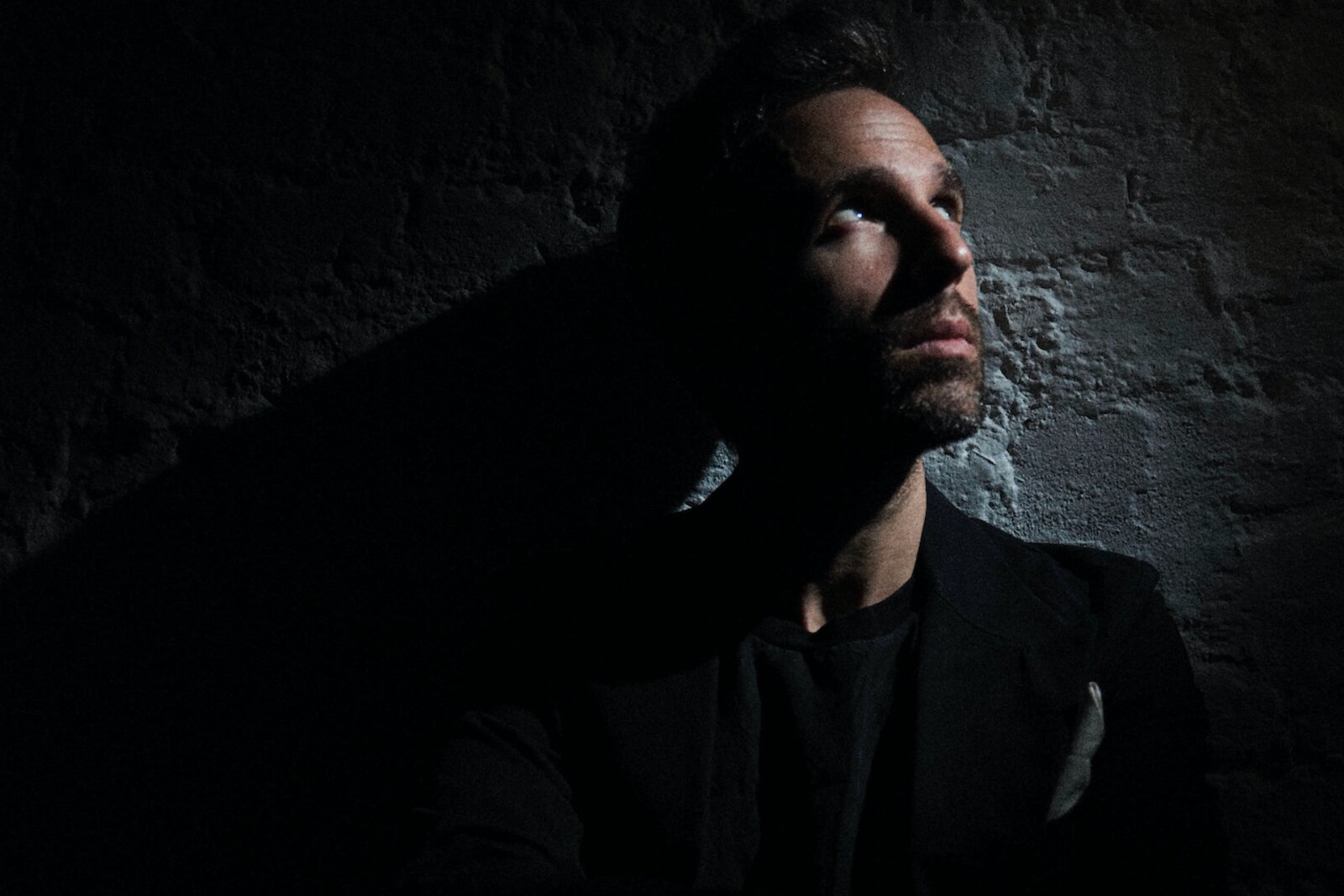 White Tail Falls shares ethereal new single 'Disintegrate' shares ethereal new single 'Disintegrate'