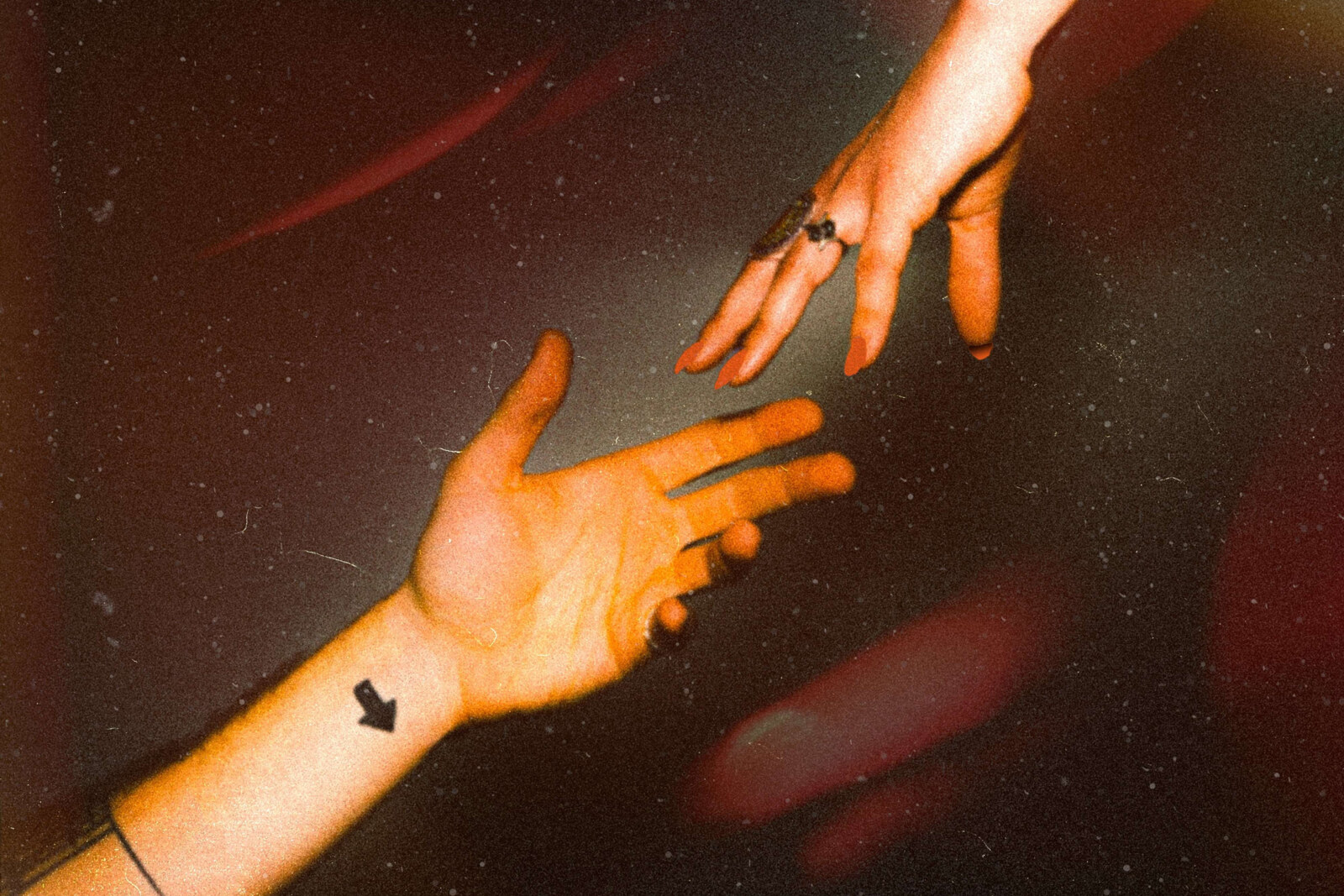 Ezra Jordan releases new Single: "Cliffs"