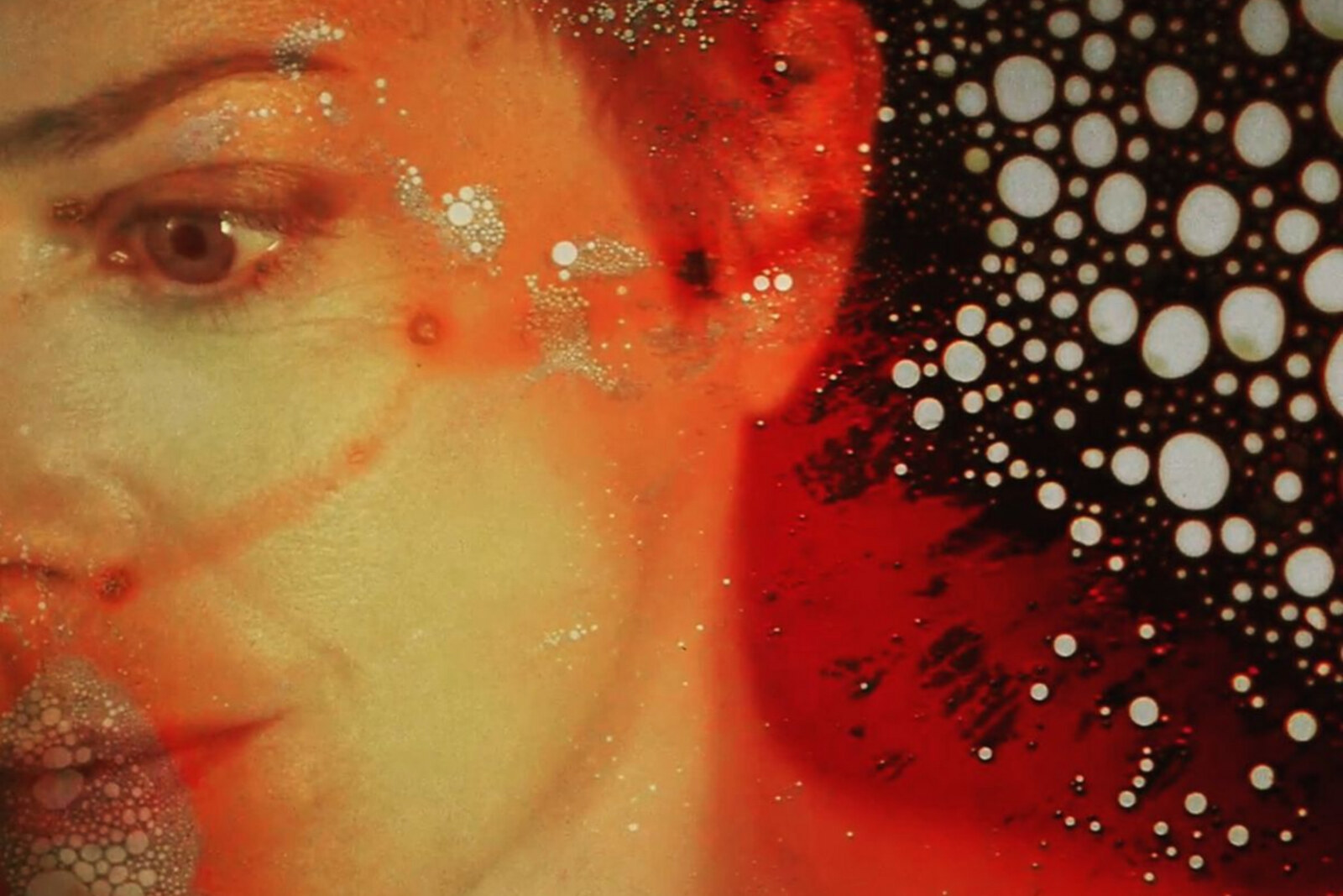 Karine Germaix releases "Je brûle"