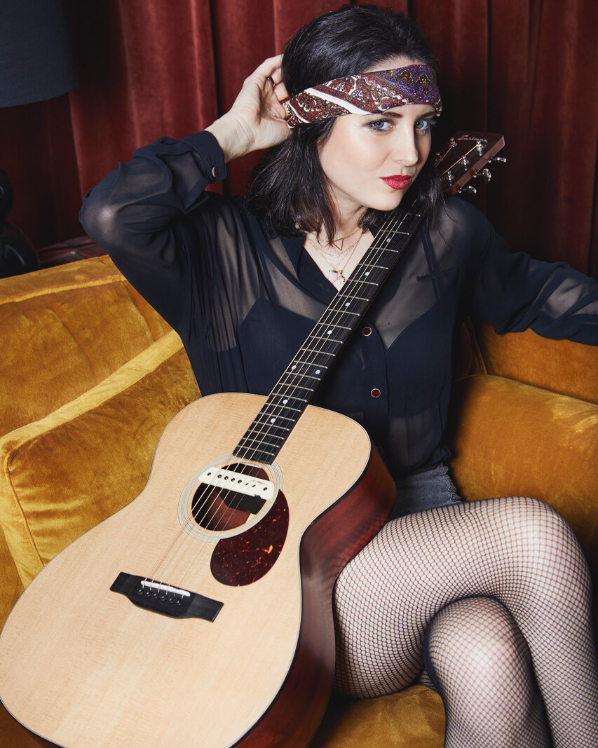 Laura Kits kondigt albumreleaseshow ‘Holy Fountain Water’ aan