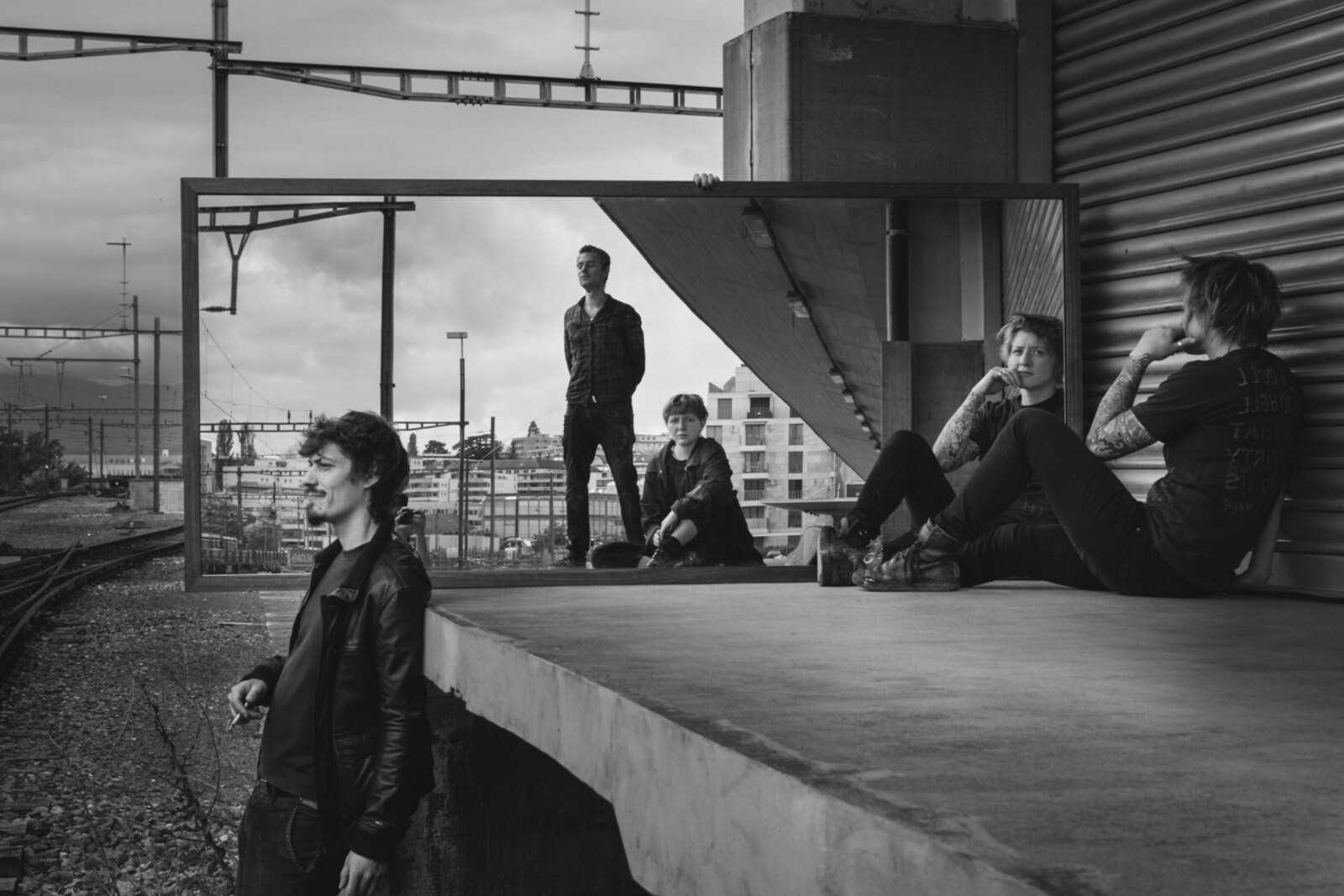 Swiss noise/powerwave/grunge/shoegaze sensation KØDE unveiled new music video "Stars" !