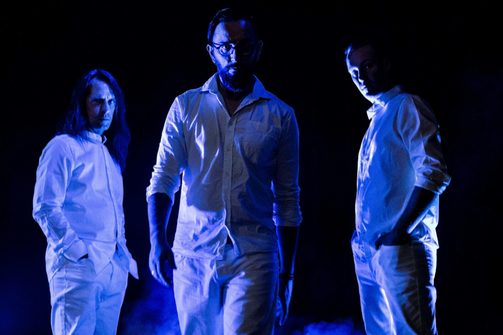 French Sci-Fi post-progressive rockers Catchlight unveiled new music video "Silent Ghost" 