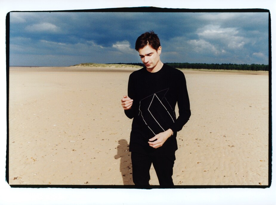 Jon Hopkins shares piano composition “Scene Suspended”