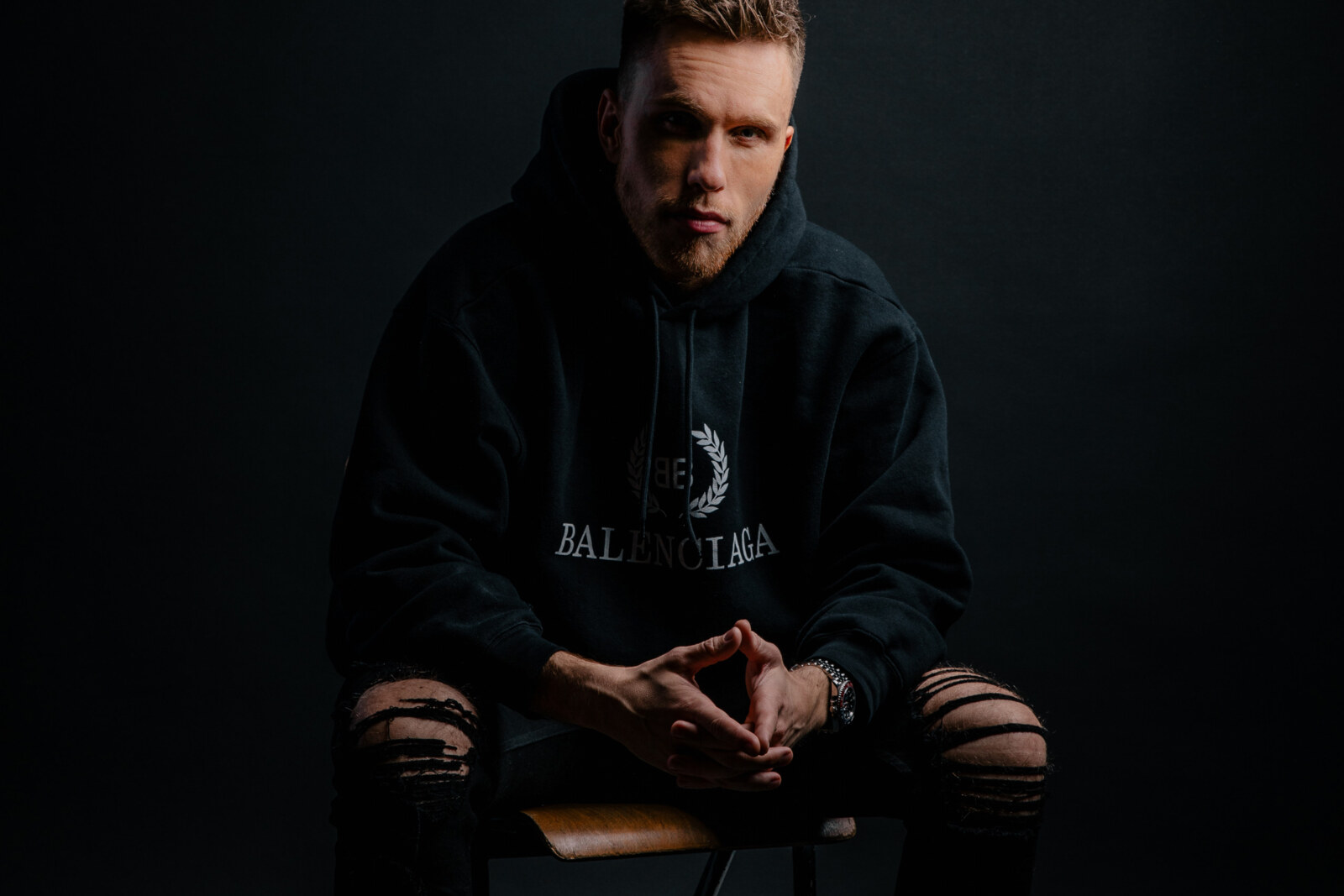 Nicky Romero ventures into dance pop with "Stay" (out now)