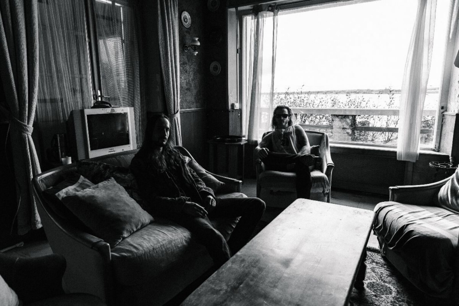 Vaisseau: spooky synth doom LP "Horrors Waiting In Line" streaming in full!