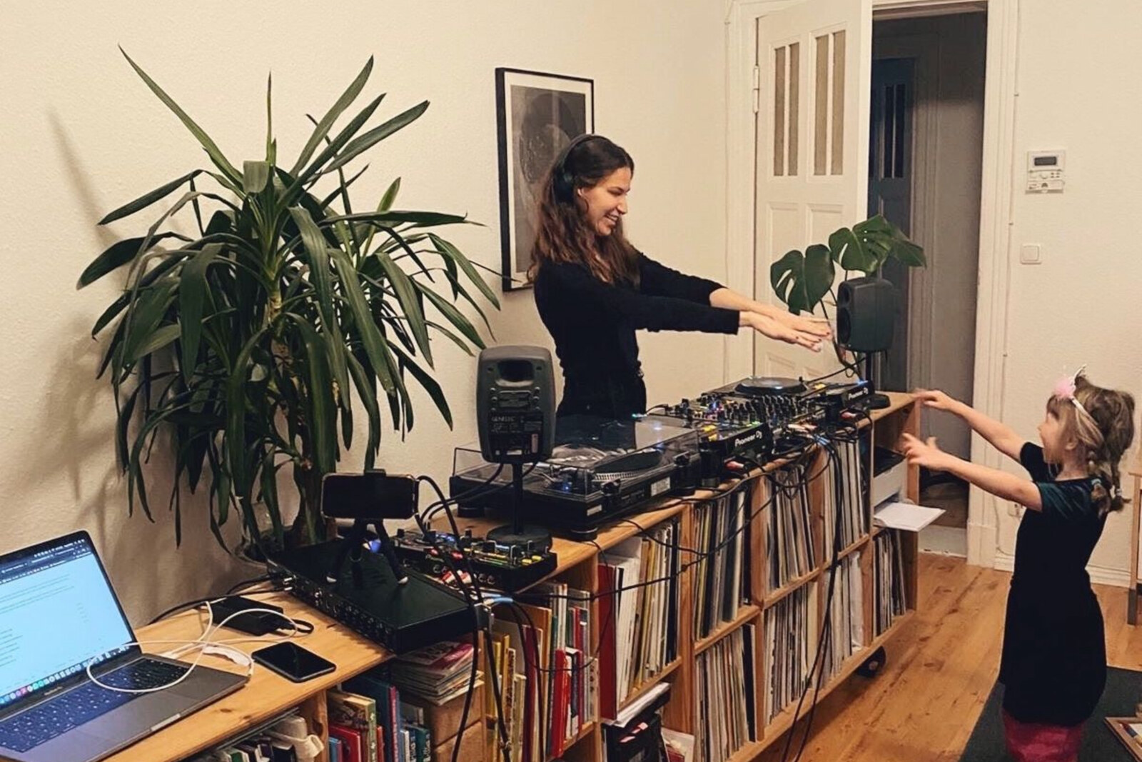 Beatport Reconnect: DJ Livestream Raises $108K To Help Music Industry Personnel In Covid-19 Crisis