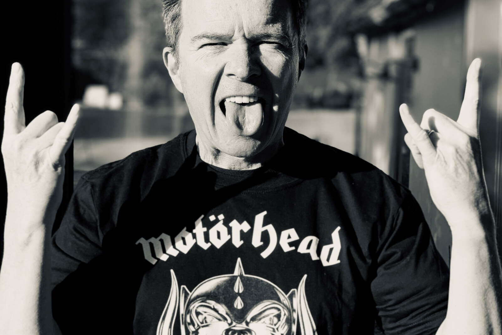 Motörhead vs Rick Astley?!