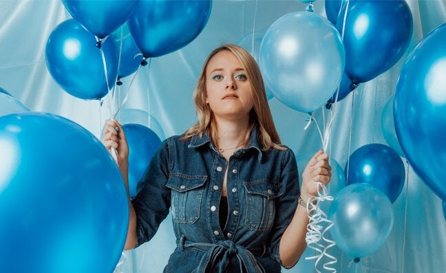 4Pop-Soul Songstress Becky Bowe shares ‘Dont Darken My Door’ (video)