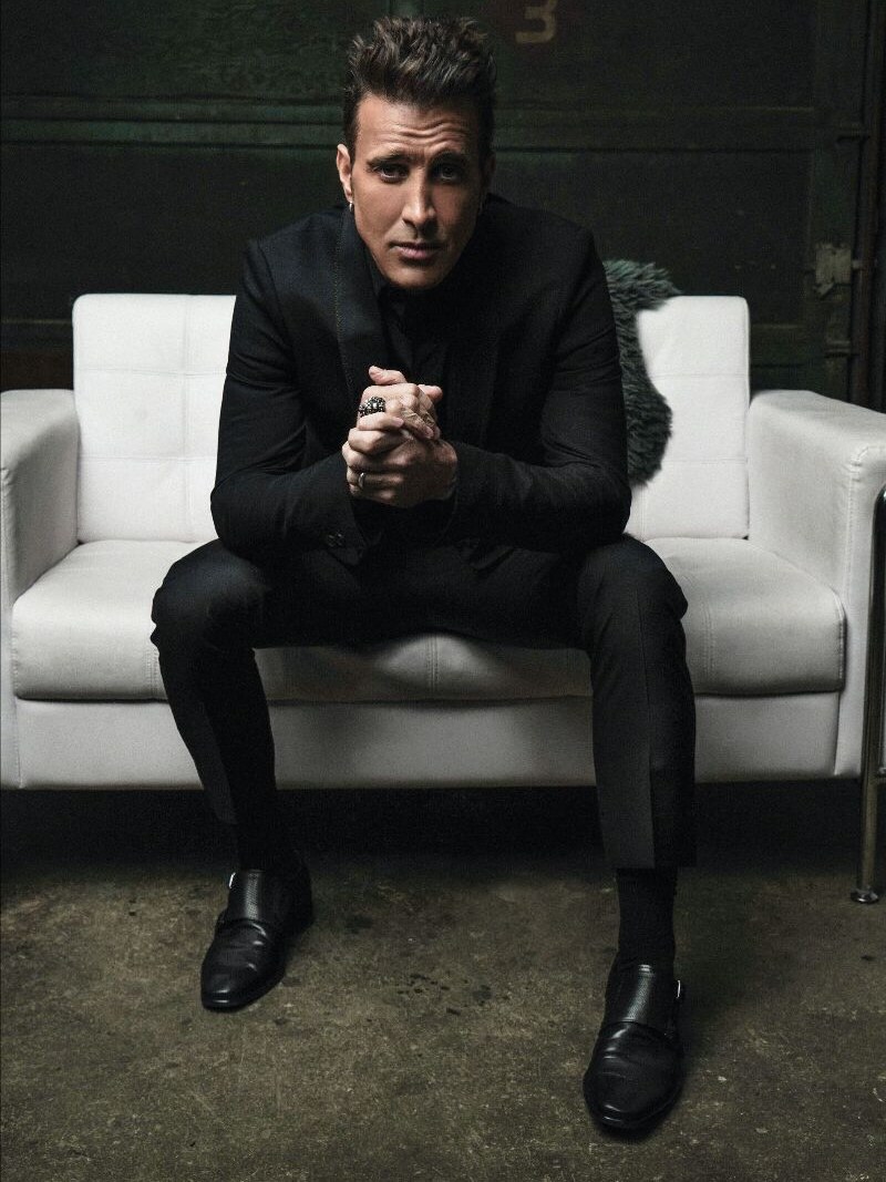 Scott Stapp Releases Provocative “Survivor” Visualizer