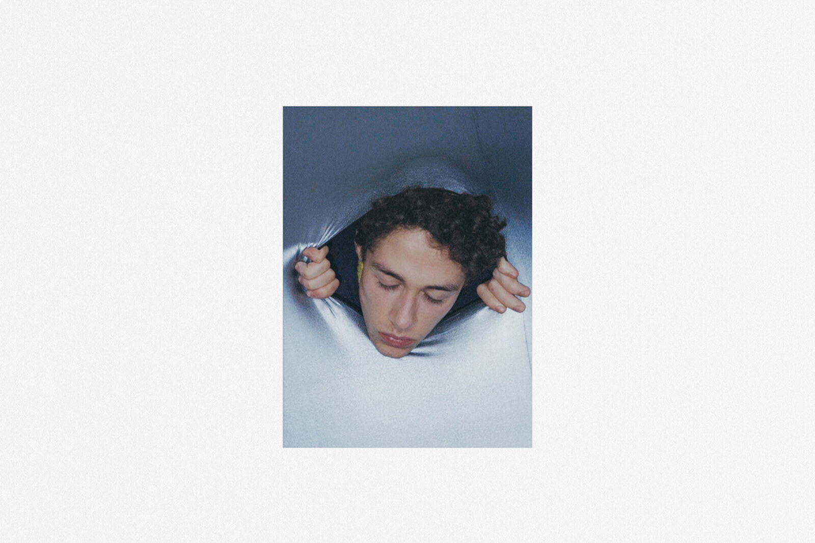 Jaguar Jaguar stelt nieuwe single "White sand" voor uit EP Madelyn